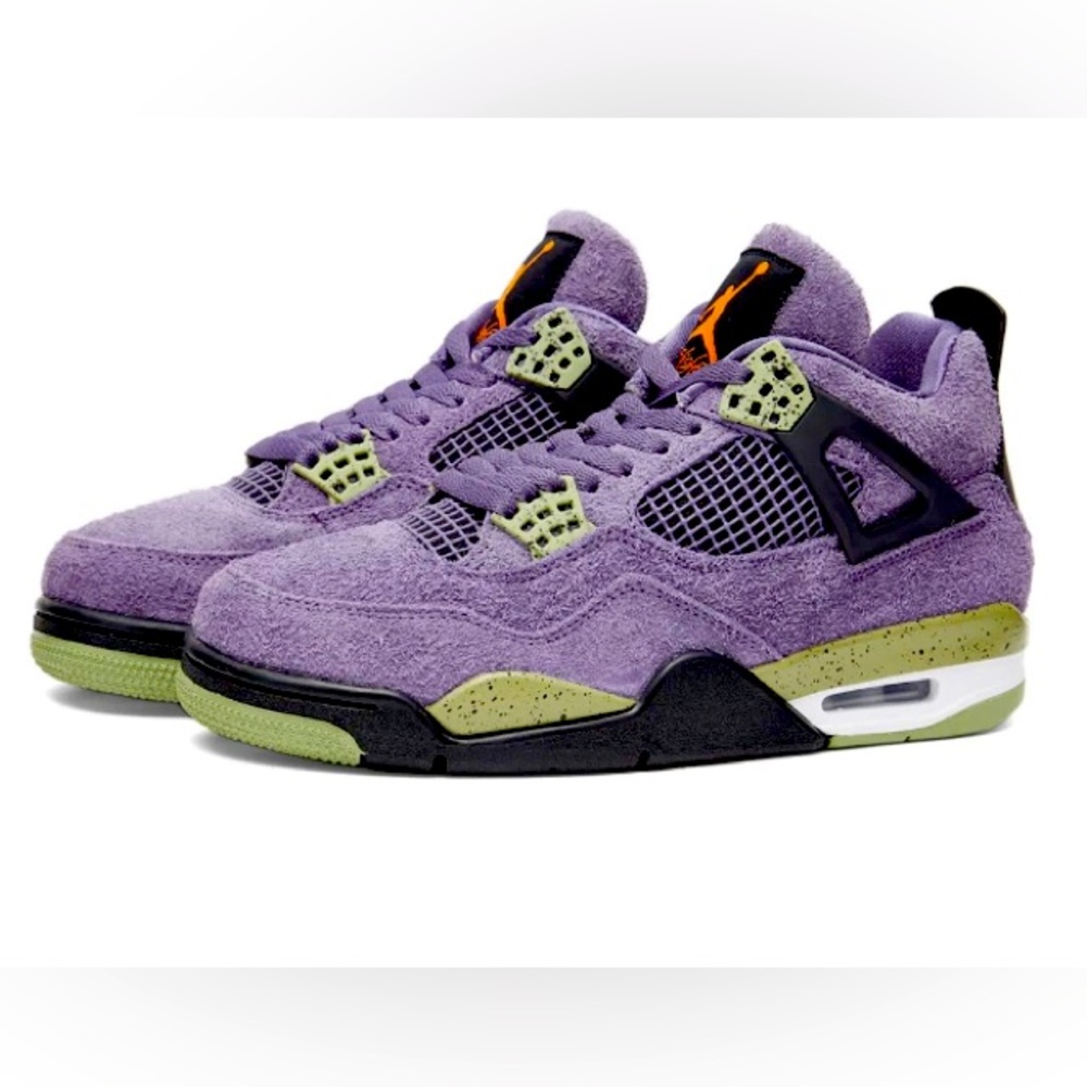 W9/8/7.5 Jordan 4